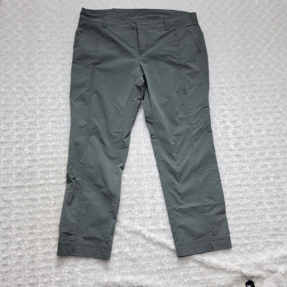 Athleta Hiking Cropped Pants Womens Size 36 Gray Cargo Pockets 36 Stretch